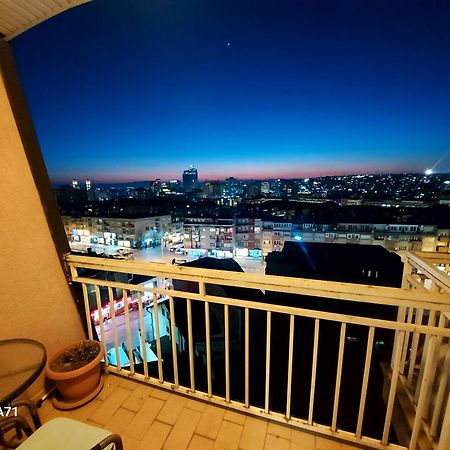 Gorgeous Apartment With City View In The City Center Pristina Kültér fotó